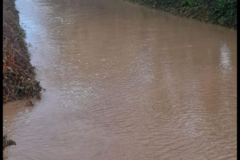 Crews dealing with spot flooding and power outages in Kerry