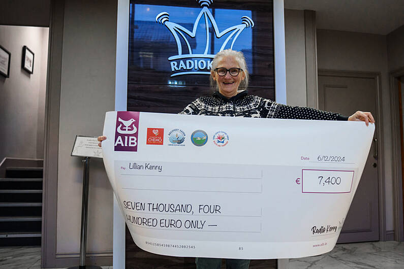 Radio Kerry Radio Bingo winner collects winnings worth over &euro;7,000