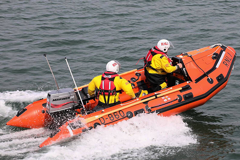 Fenit inshore lifeboat and RNLI rescue two yachtsmen off Kerry coast