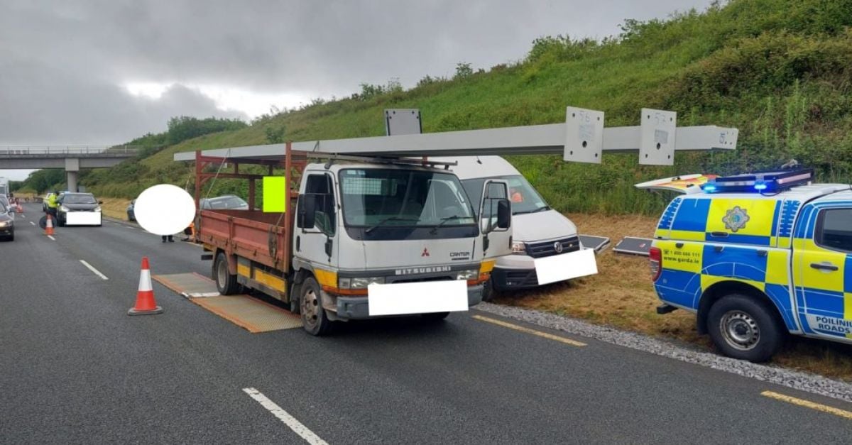 Kerry Gardaí seize vehicles following roads operation | RadioKerry.ie