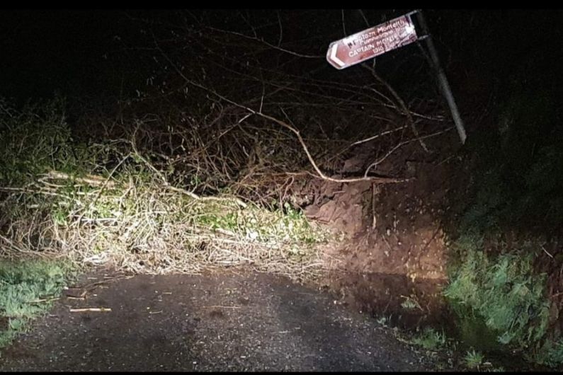 Mudslide leads to closure of road leading to Glanageenty Car Park