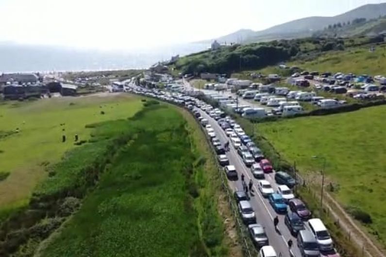 Calls for land CPO to resolve regular traffic chaos at Kerry beach