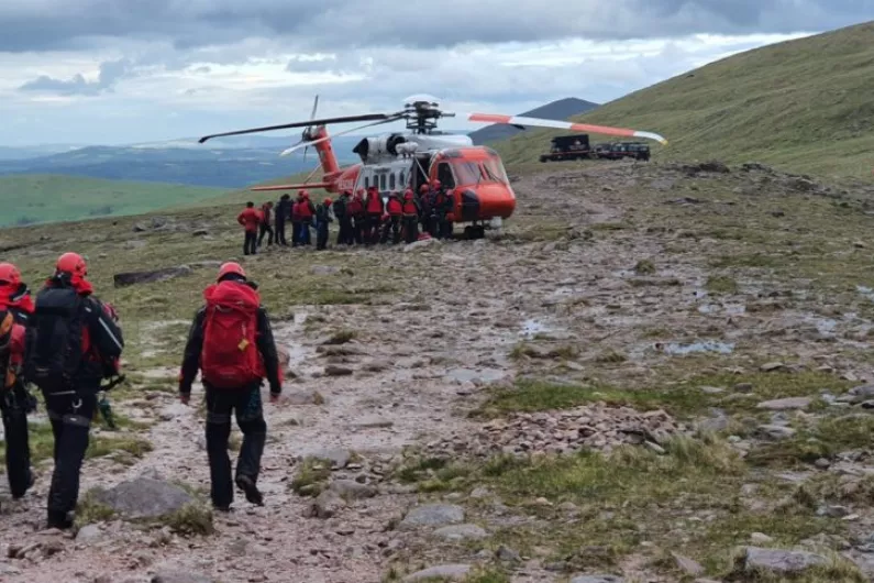 Man recovering after rescue from Carrauntoohil