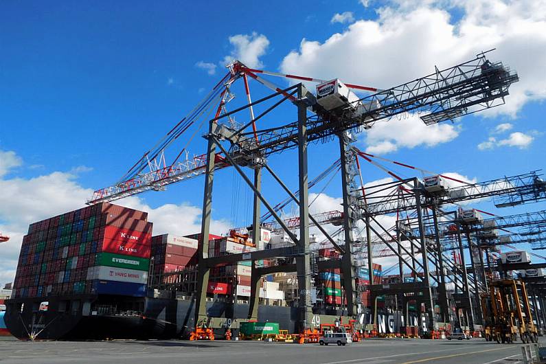 Cranes manufactured in Kerry are to be shipped to US