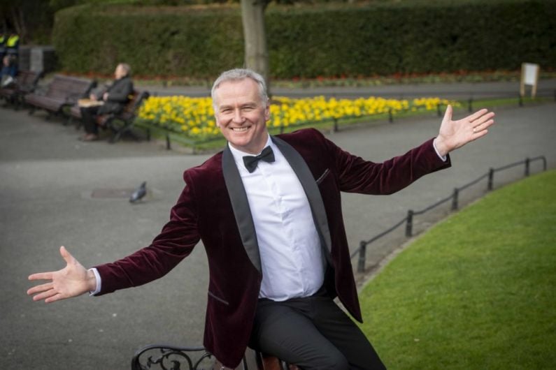 Speculation Rose of Tralee host Daithi &Oacute; S&eacute; could be joined by female co-host