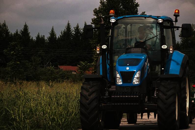 Kerry County Council appeals to motorists not to overtake farm machinery until it&rsquo;s safe to do so