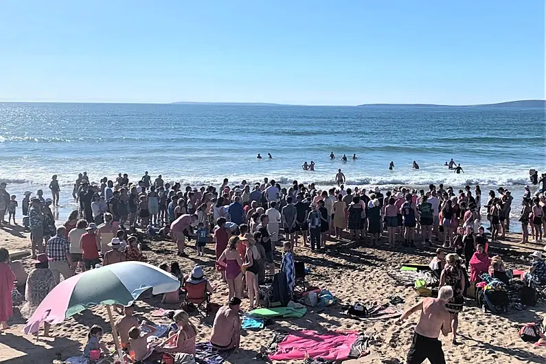 Over a hundred people attend vigil for Ballybunion drowning victims