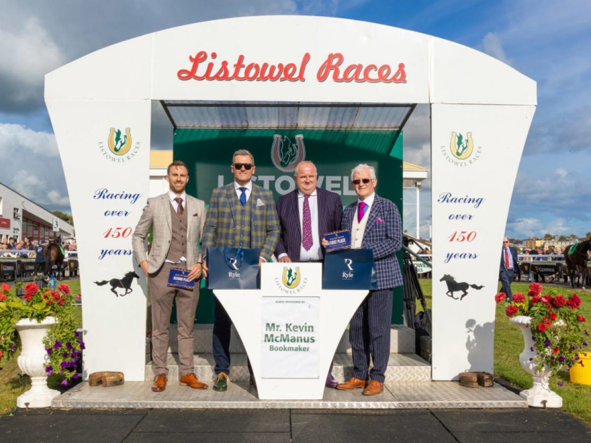 Mary Wins Best Dressed At Listowel Races Ladies Day 