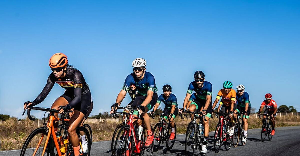 Gardaí ask motorists to take extra care and be mindful of cyclists taking part in Rás na Mumhan - Vimarsana News