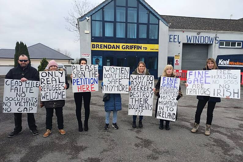 Asylum seeker protest held outside Kerry TD's office