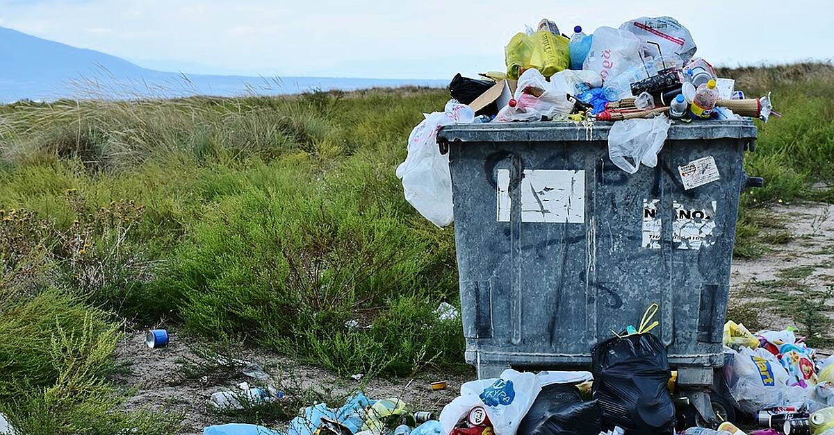 Over 160 litter complaints were made to Kerry County Council during the first quarter of this year, according to new figures.