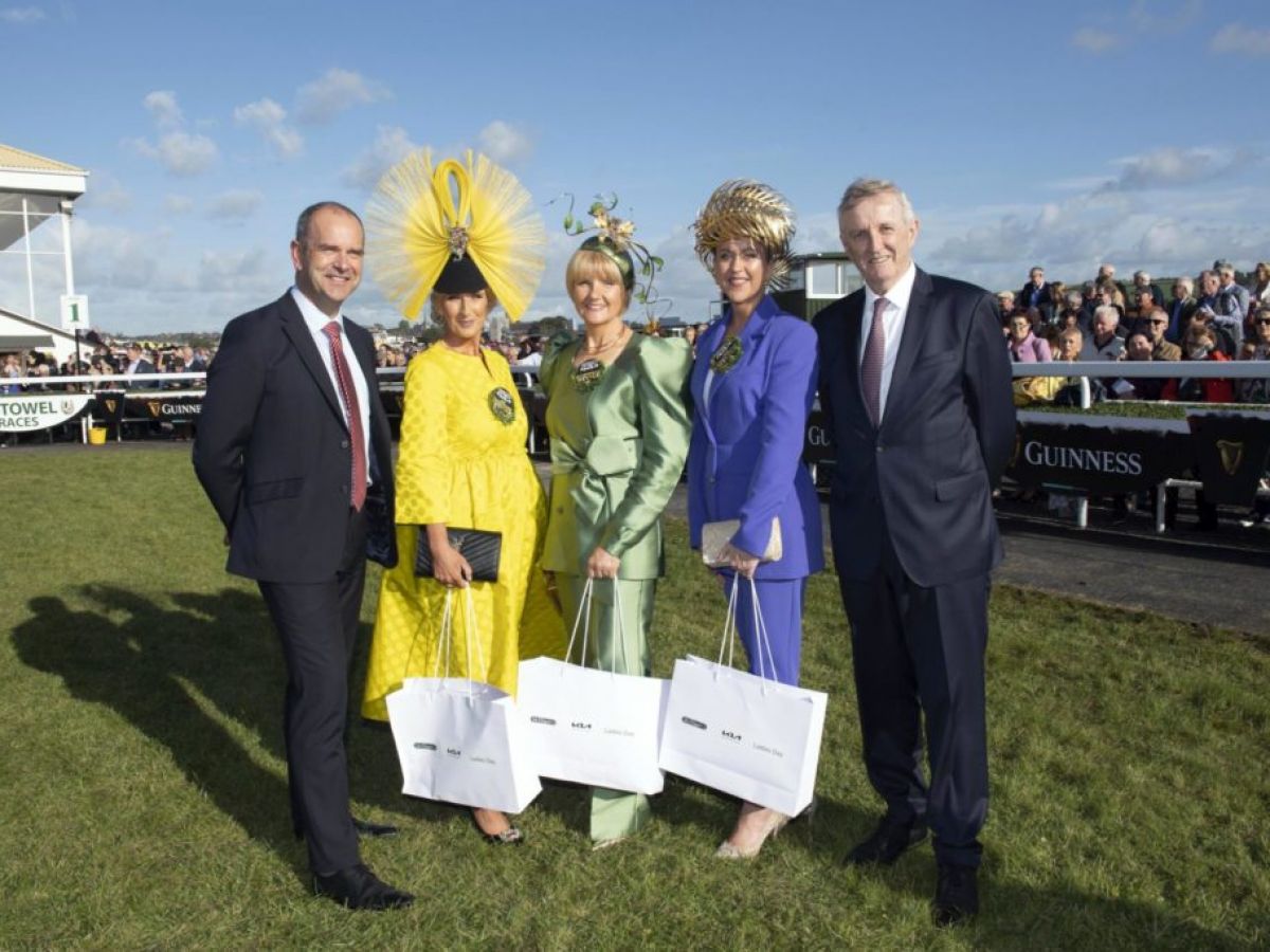 Mary Wins Best Dressed At Listowel Races Ladies Day 