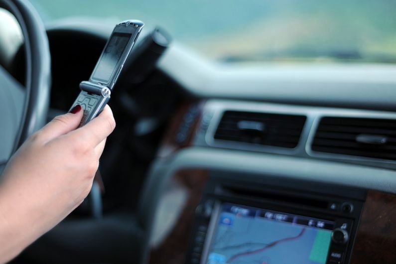 Almost 50% year-on-year rise in fines issued to Kerry motorists for using a mobile while driving