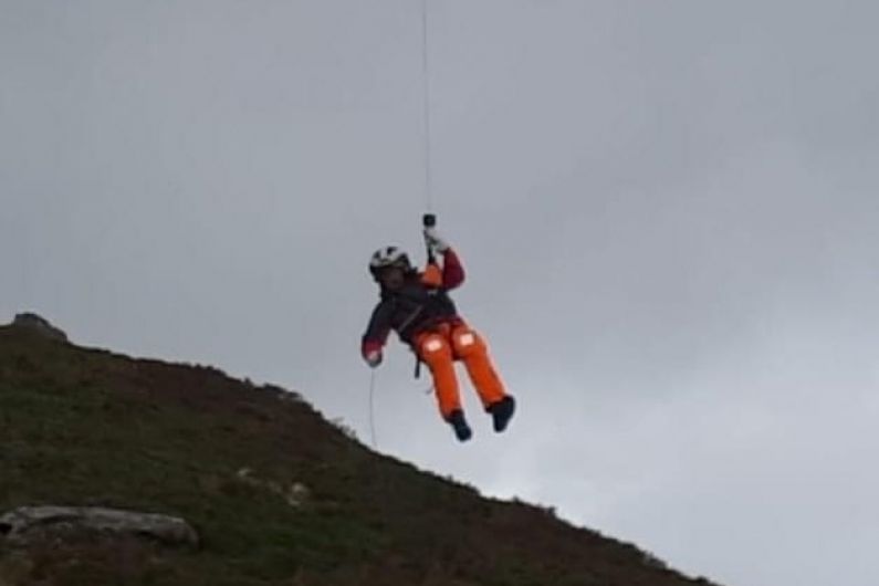 Man airlifted off of South Kerry beach