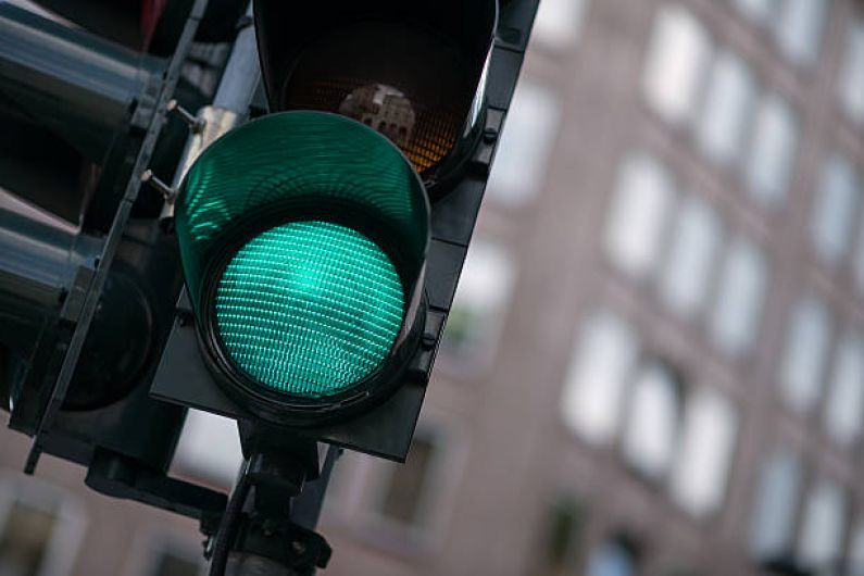 Traffic light knocked down in Tralee town centre overnight