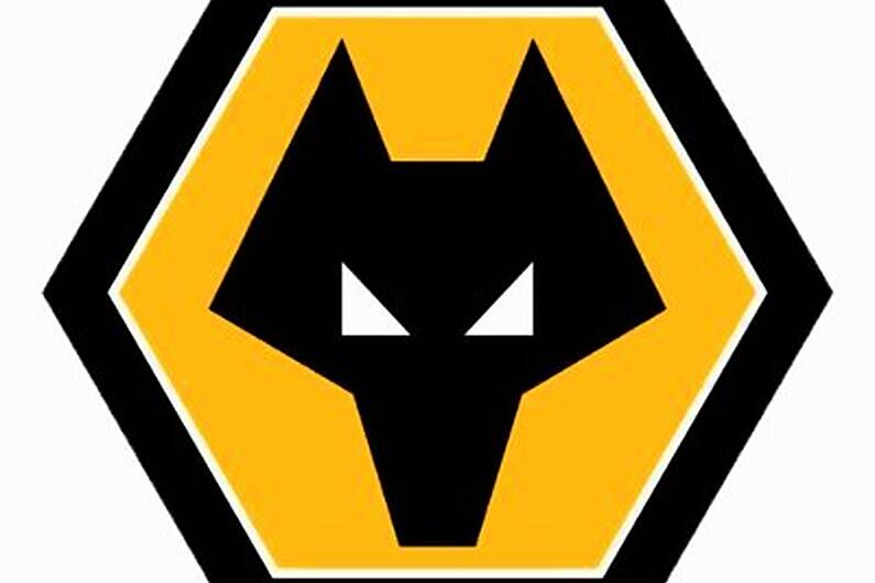 Wolves after Arsenal keeper