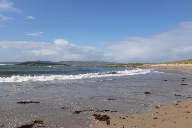 Council urged to keep shower unit at Banna Beach operational all year round