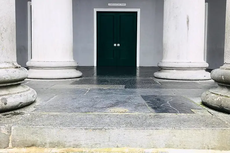Tralee courthouse facilities branded unbearable by local solicitor