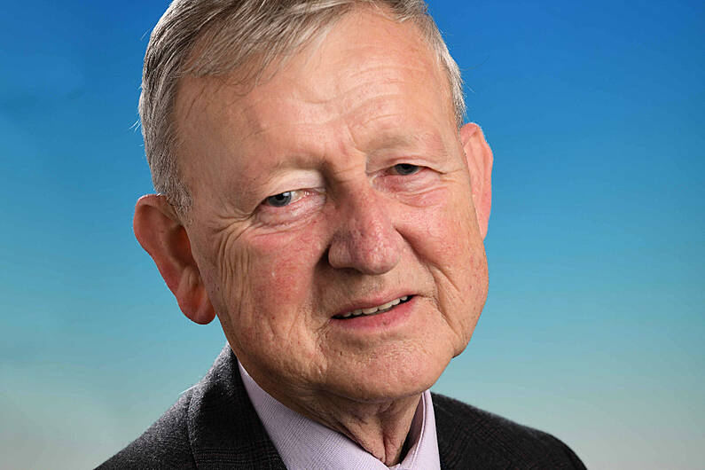 Killarney councillor Donal Grady to resign next month