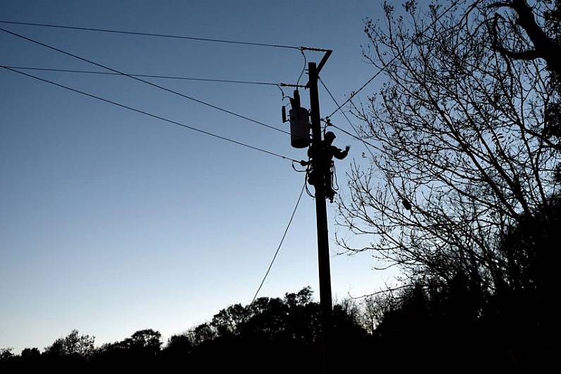 568 homes and businesses remain without power in Kerry this lunchtime