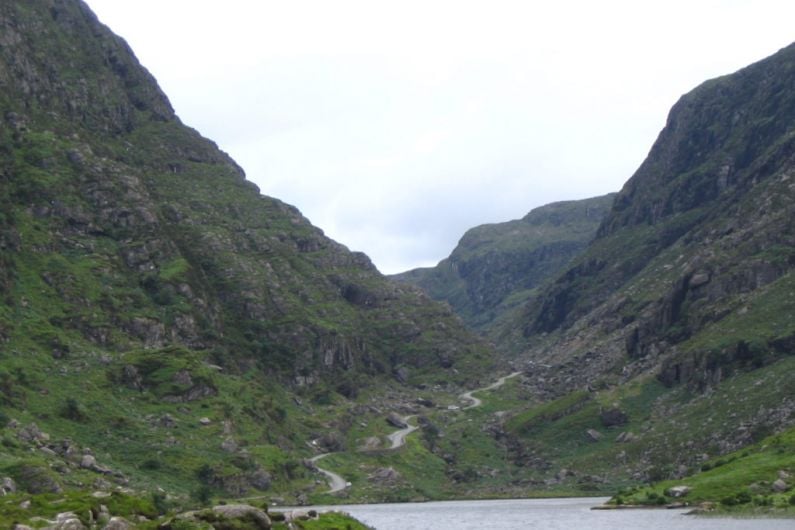 Passenger in pony and tap seriously injured at Gap of Dunloe