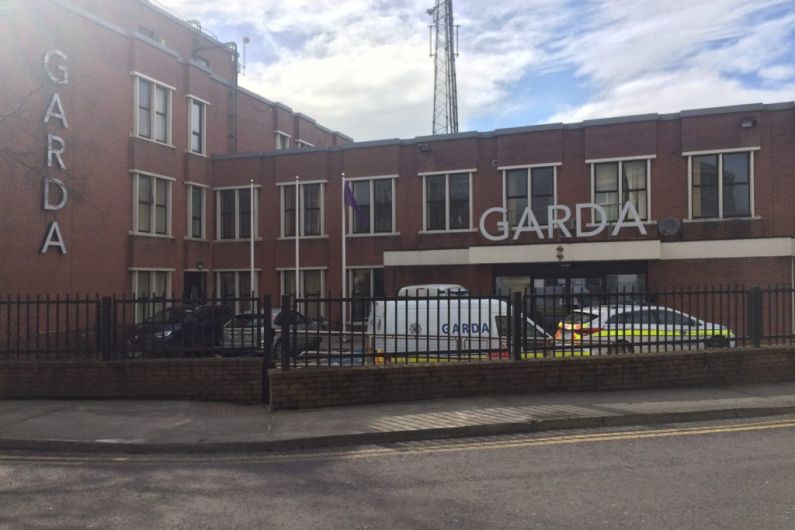Kerry chief defends members in Tralee Garda Station parking on double yellow lines