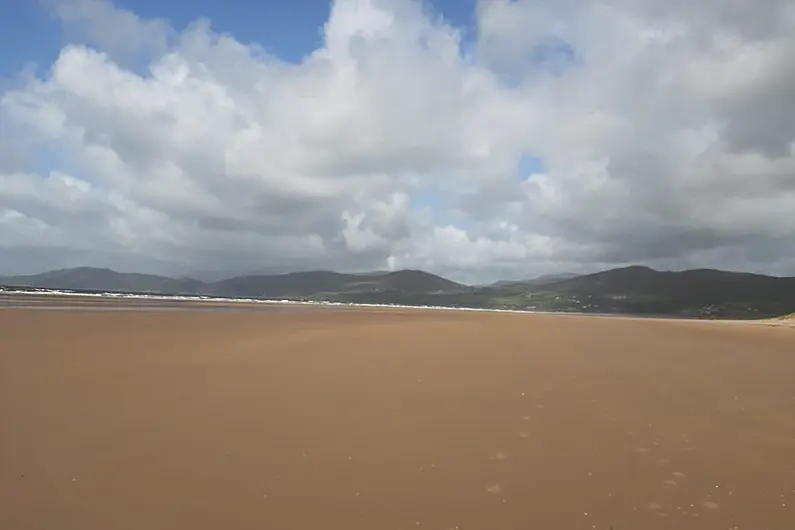 Kerry councillor says locking toilet facilities at Blue Flag beaches is a disgrace.