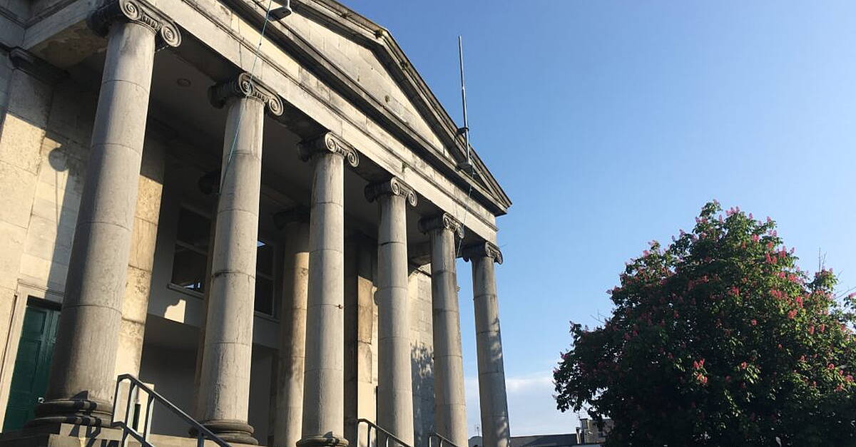 21-year-old Tralee man admits to money laundering charges relating to over €50,000 - Vimarsana News