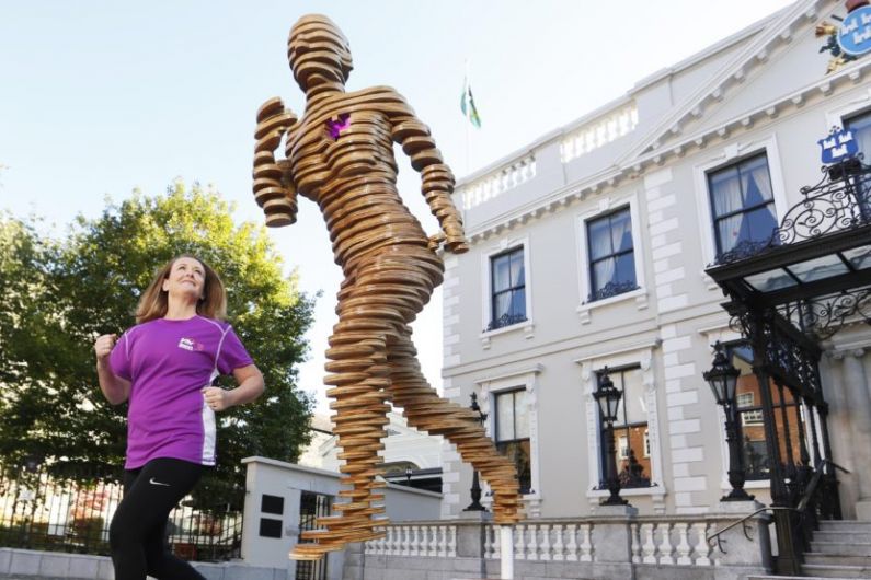 Vhi reveals specially designed statue to kick off the 2020 Vhi Virtual Women&rsquo;s Mini Marathon