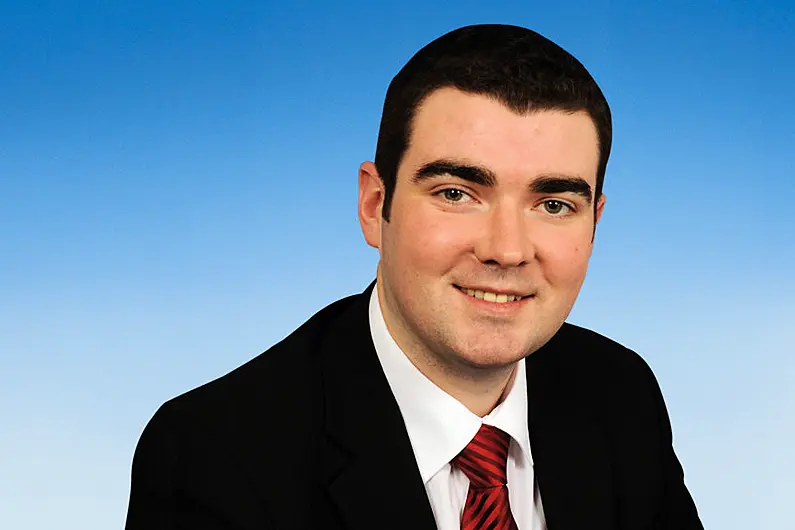 Kerry’s Minister disappointed support for LNG dropped believes a new government is vital