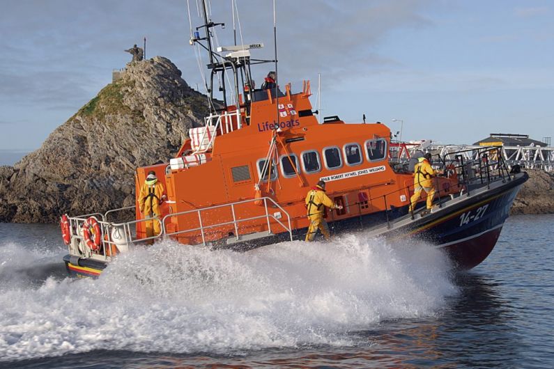 Fenit RNLI assist dolphin