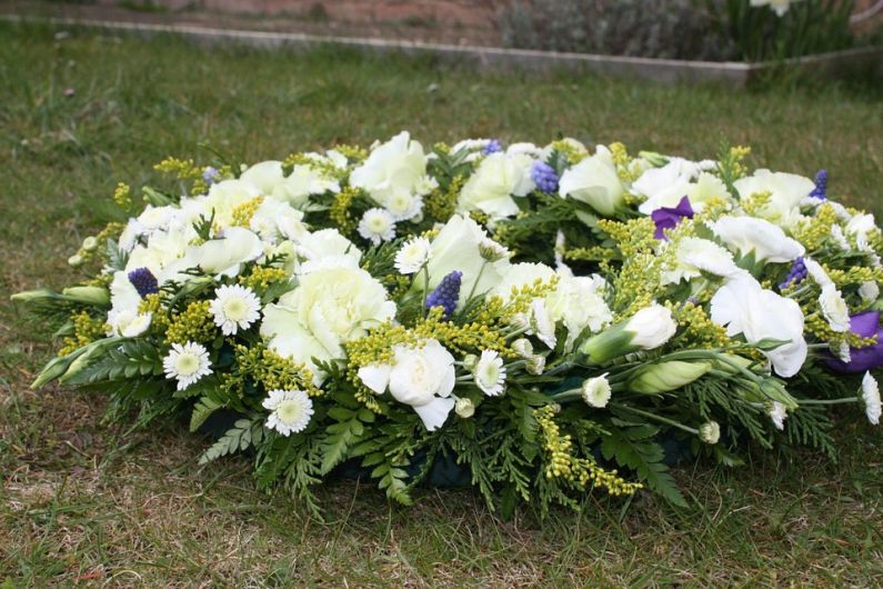 Calls for the bereavement grant to be restored as Kerry families struggle to pay for funerals