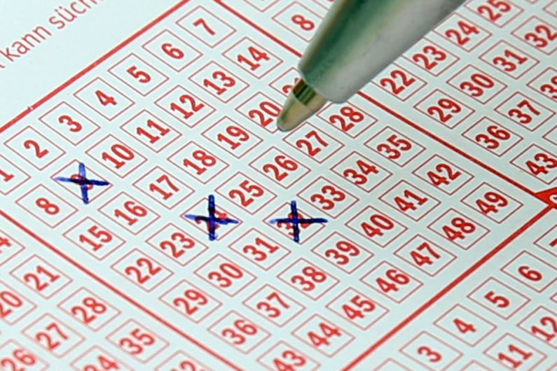 One lucky Lotto player wins over &euro;2.4 million