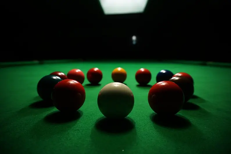 Allen through to quarter-finals