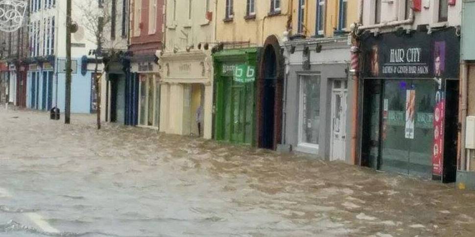 Flood waters recede in the cit...