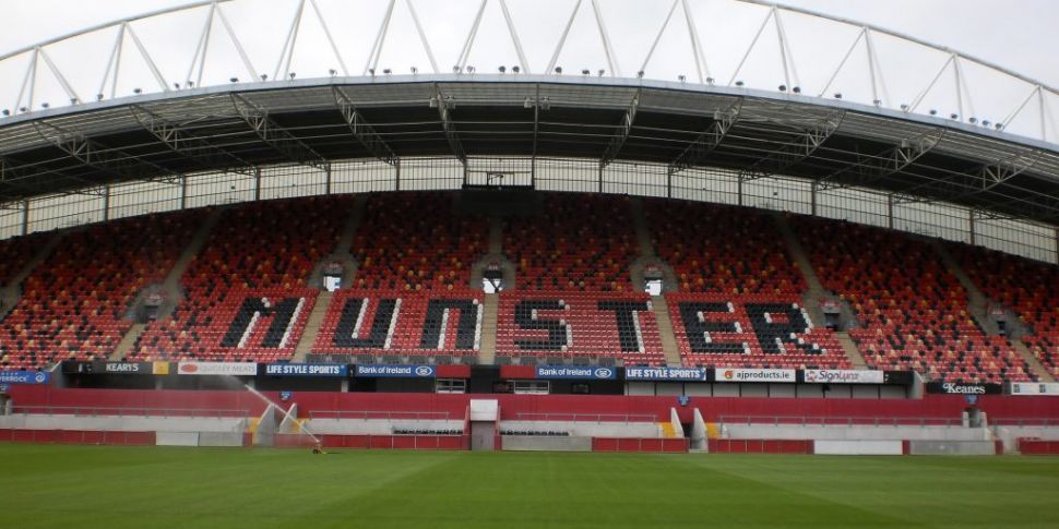 Tributes paid to Munster coach...