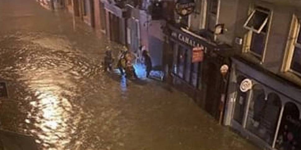 Taoiseach visits flood-hit Ski...