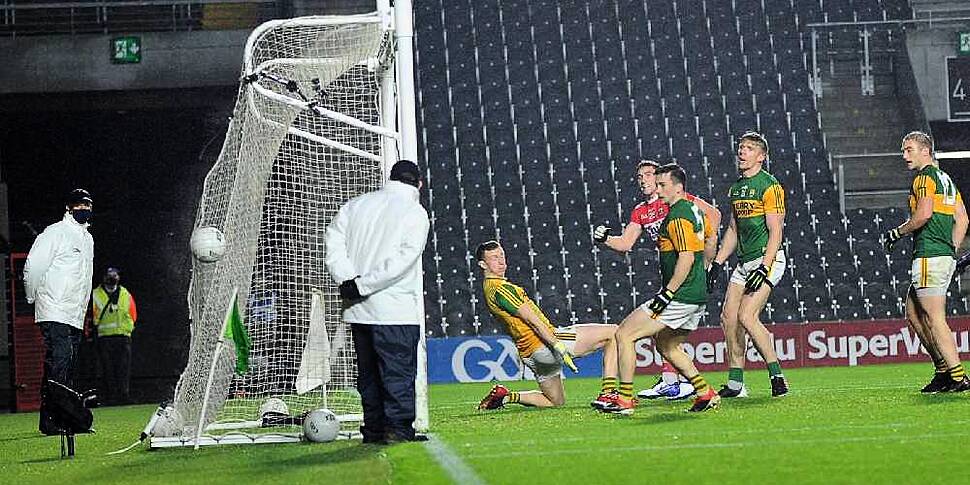 Cork footballers await permiss...