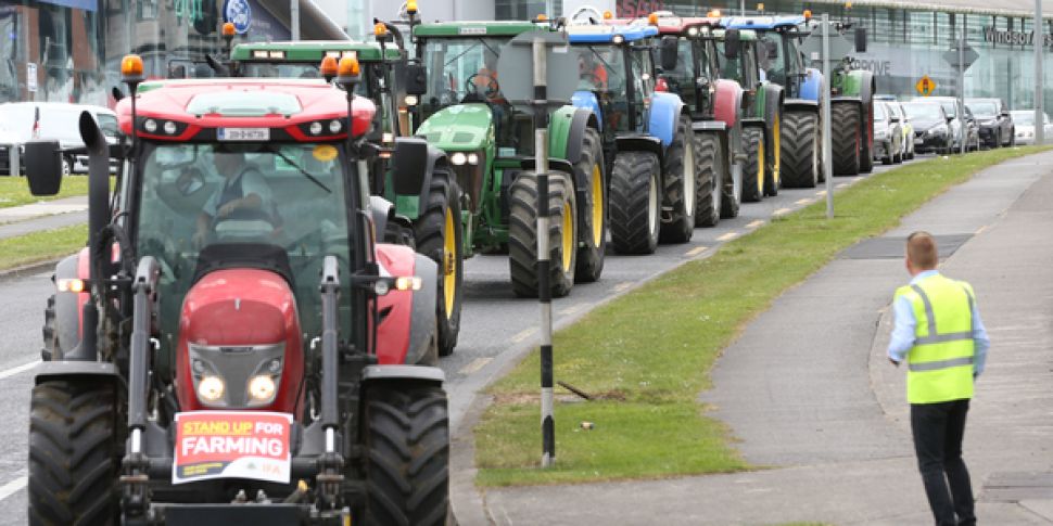 Cork Farmers to protest at Mon...