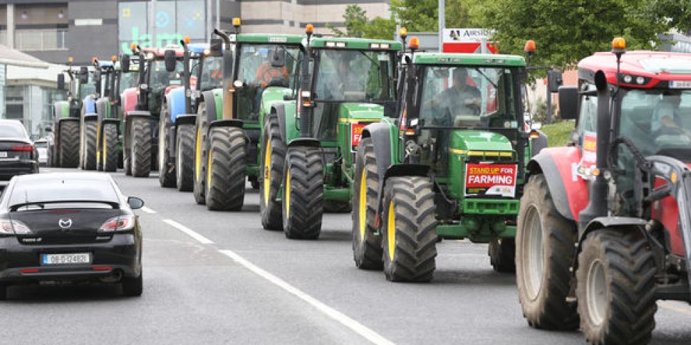 Hundreds Of Cork Farmers Drive...