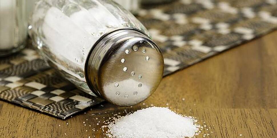 People Who Put Salt On Their F...