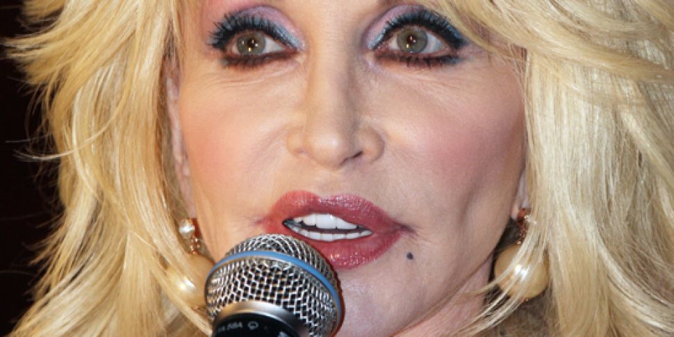 US: Dolly Parton receives €97...
