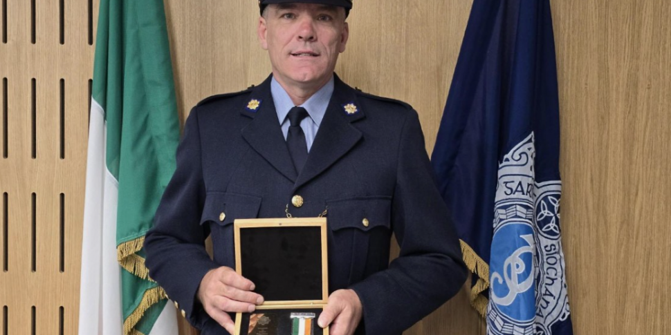 Cork Garda awarded medal for e...