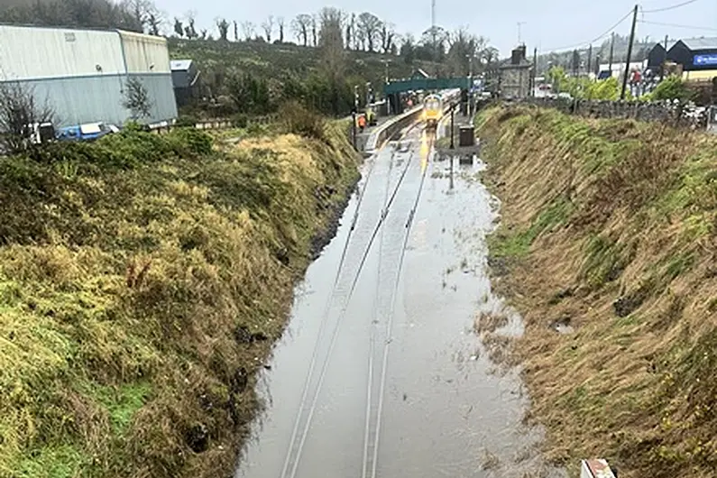 Train service along Sligo-Dublin route significantly delayed due to flooding