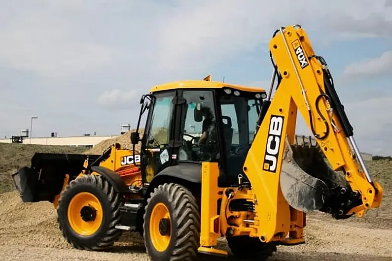 Garda&iacute; arrest man driving stolen JCB through Longford