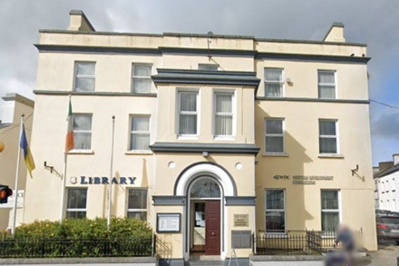 Delayed re-opening of Ballaghaderreen library 'unacceptable' - Kerrane