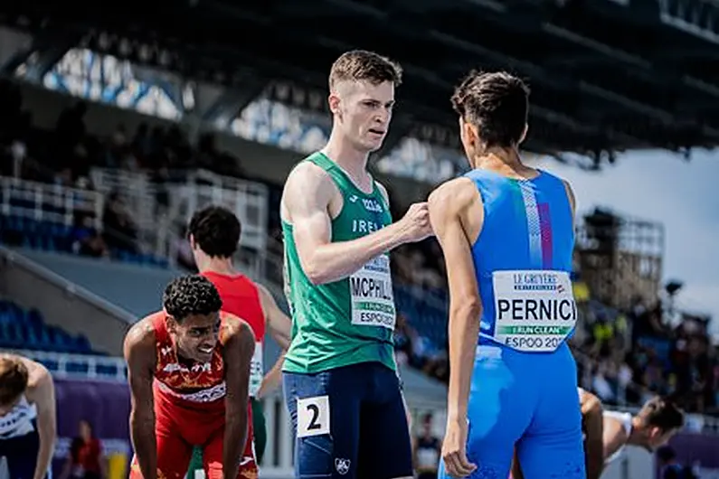 Cian McPhillips set for Euro indoors