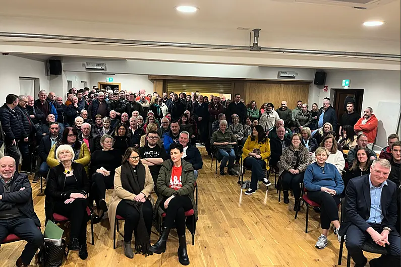 LISTEN: Over 100 people attend public meeting in Leitrim village, amid concerns over plan for asylum-seeker centre