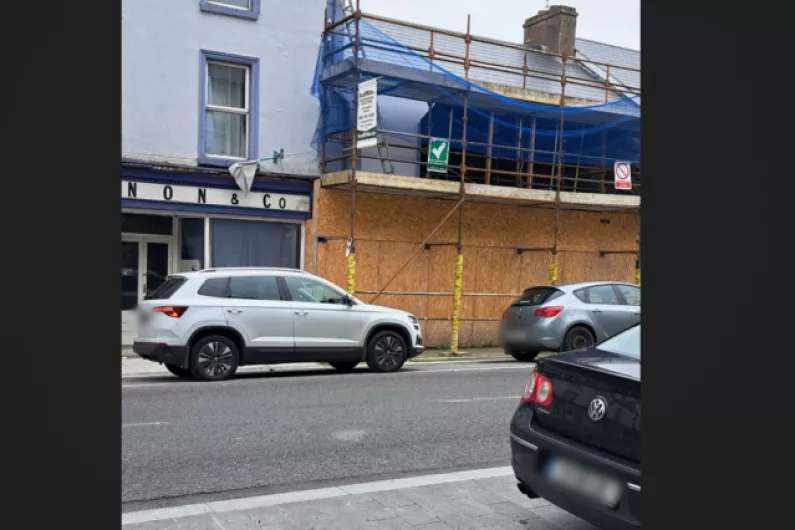 Leitrim County Council threaten to issue warning letter if a building in Mohill isn't rebuilt