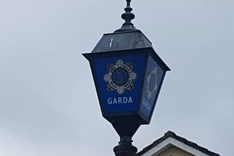 Athlone Garda&iacute; investigating incident of arson